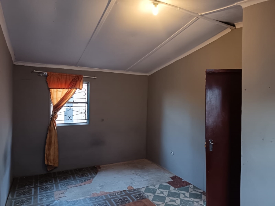3 Bedroom Property for Sale in Mxolisi Phetani Western Cape
